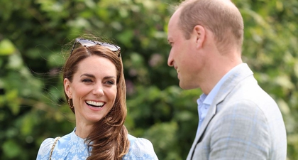 Gaun Floral Baby-Blue Kate Middleton Sepertinya Menjadi Penampilan Musim Panas Tercantiknya