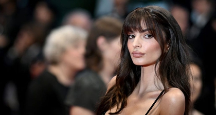 Emily Ratajkowski Tampil dengan Poni Baru di Karpet Merah Cannes