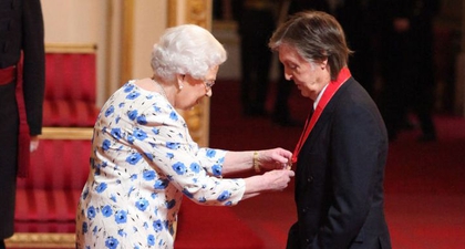 Inilah Foto Langka Para Selebriti Dunia Saat Bertemu Ratu Elizabeth II