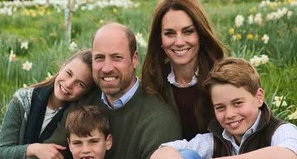 Pangeran William & Kate Tampil Serasi dalam Warna Hijau Bersama Anak-Anak Mereka untuk Kartu Natal Tahunan