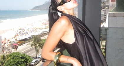 Kylie Jenner dan Dua Lipa Membuktikan Keindahan Bikini Metalik Berkilau