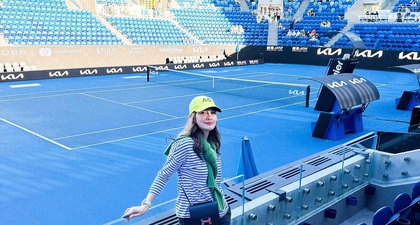Gaya Kasual Luna Maya di Australian Open 2025: Santai Tapi Tetap Stylish