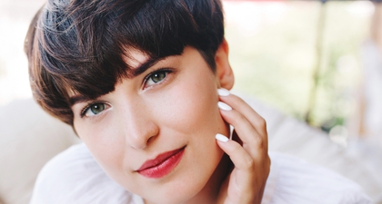 Rahasia Perawatan Kulit Terbaik untuk Wanita Usia 50-an agar Tetap Bercahaya