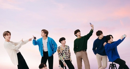 BTS Tampil Monokrom saat Memamerkan Smartphone Terbaru Samsung Galaxy S21