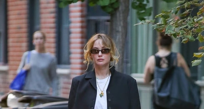 Serahkan ke Jennifer Lawrence Untuk Menunjukkan Cara Membuat Kaos Putih Sehari-hari Terlihat Lebih Keren