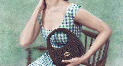 Pesona Retro Gigi Hadid Bak Lukisan dalam Kampanye Teranyar Miu Miu