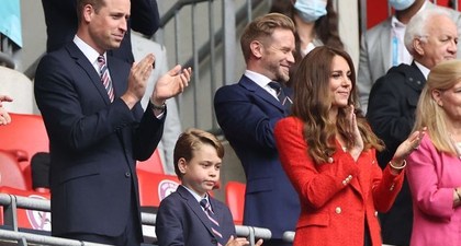 Perhatian, Pangeran George Telah Kembali