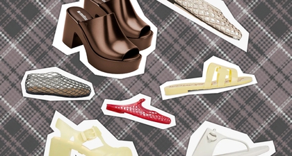 7 Pilihan Sandal Jelly untuk Lengkapi Gaya Musim Panas 2025