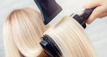 Ingin Cat Rambut Pirang atau Blonde? Ikuti Tips dari Ahlinya!