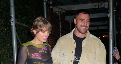 Taylor Swift Berlari dan Mencium Travis Kelce!