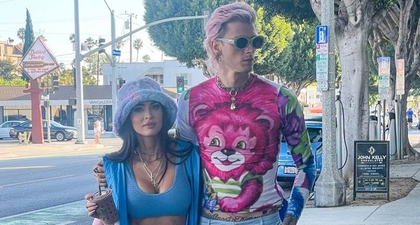 Megan Fox dan Machine Gun Kelly Tepis Rumor Perpisahan dalam Tampilan Cotton Candy yang Terkoordinasi