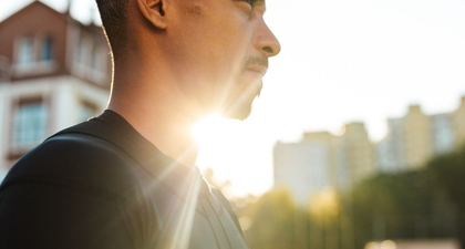 Bukan Cuma untuk Wanita, Ini Manfaat Sunscreen Bagi Pria