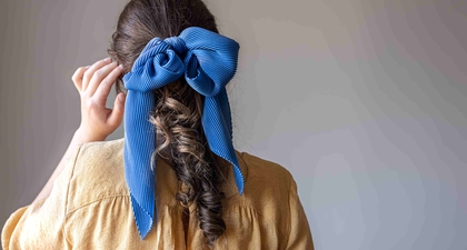 Gaya Ikat Rambut Simple yang Tetap Memikat