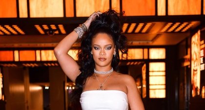 Rihanna Mengenakan Gaun Slip Berlapis Kristal saat Keluar Malam di L.A.