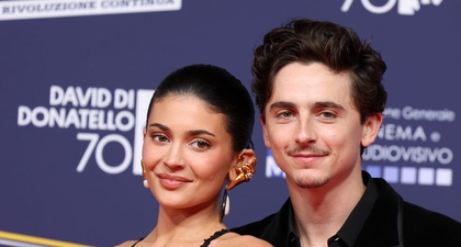 Kylie Jenner dan Timoth&eacute;e Chalamet Melakukan Debut di Karpet Merah