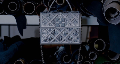 Off-White Rancang Tas yang Terinspirasi dari Piramida Louvre