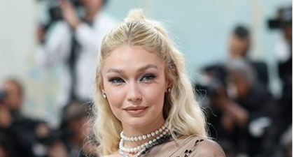 Masih Diterpa Rumor Asmara, Gigi Hadid Terlihat Bersama dengan Bradley Cooper