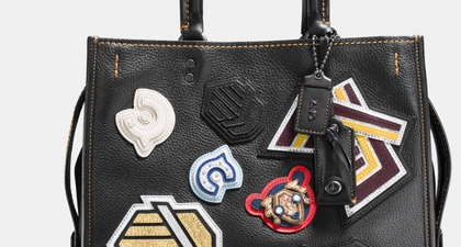 Bertualang Bersama Coach