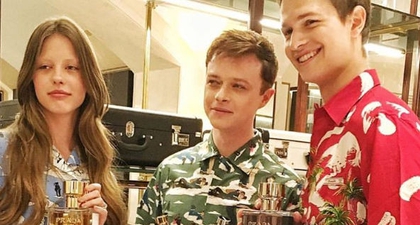 Ansel Elgort dan Mia Wasikowska untuk Prada