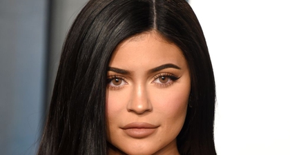 Kylie Jenner Dilaporkan Sedang Liburan di Resor Terpencil 