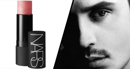 Produk Ikonis Nars Ini Lahir Saat Pemotretan Harper's Bazaar