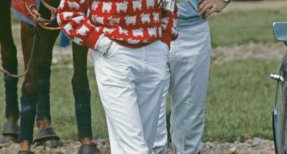 Dua Sweater Paling Ikonis Milik Putri Diana Kini Bisa Anda Dapatkan!