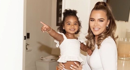 Khloé Kardashian Bagikan Foto Baru Putrinya, True Thompson