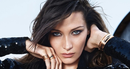 Bella Hadid Tampil Sensasional di Kampanye Terbaru Bvlgari