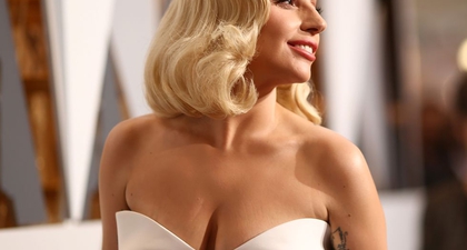 Lady Gaga Gelar Konser untuk Lawan Coronavirus