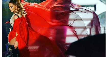 5 Gaya Red Carpet Favorit Jennifer Lopez