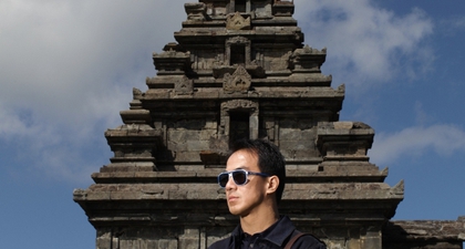 Look Back: Joe Taslim Wisata Budaya di Jawa