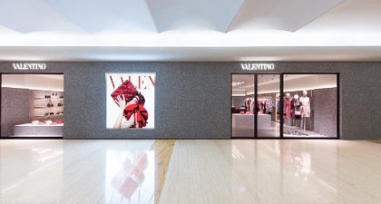 Butik Valentino Hadir Kembali di Plaza Indonesia