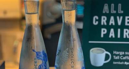 Kolaborasi Eksklusif Aqua Reflections untuk Starbucks
