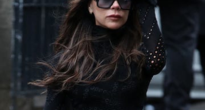 Victoria Beckham Tampil Penuh Pesona dan Drama saat Berlibur di Saint-Tropez