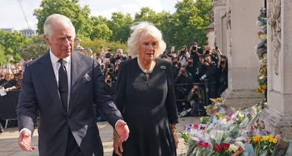 Raja Charles III dan Permaisuri Camilla Mengadakan Audiensi Pertama Mereka di Istana Buckingham