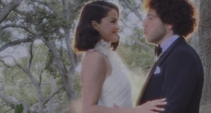 Ibu Selena Gomez Ungkap Sosok yang Mendampingi Putrinya di Pelaminan