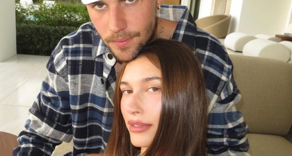 Hailey dan Justin Bieber Unggah Foto Kenakan Baju Marty Supreme untuk Thanksgiving 