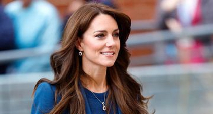 Setelan Sempurna Kate Middleton Saatnya Bertugas
