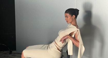 Kylie Jenner Membagikan Foto Di Balik Layar dari Pemotretan Koleksi Khy Terbarunya