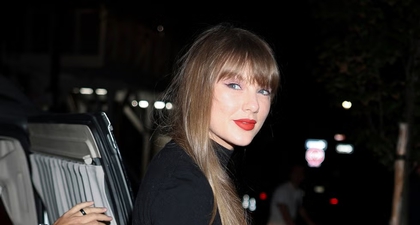 Taylor Swift Tampil dengan Gaya Schoolgirl Saat di New York
