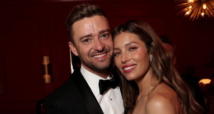 Jessica Biel Bagikan Foto Keluarga Langka Bersama Justin Timberlake dan Putranya
