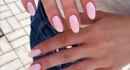 10 Desain Nail Art Cantik Elegan Pink untuk Tampil Menawan 