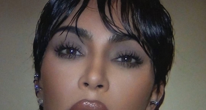 Kim Kardashian Kenakan Rancangan dari Maison Margiela yang Terinspirasi dari Era Reign of Terror