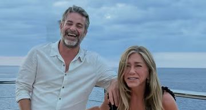 Jim Curtis Bagikan Foto-Foto Romantis Bersama Jennifer Aniston pada Ulang Tahunnya