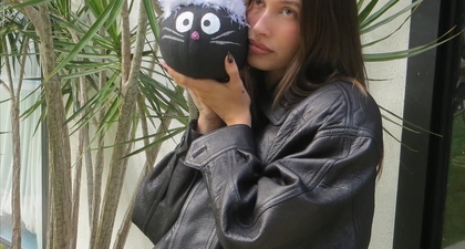 Intip Keriaan Hailey Bieber dalam Menyambut Musim Halloween