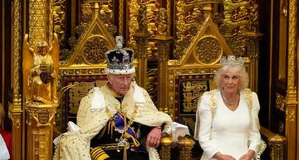 Mahkota Bersejarah yang Dipakai Oleh Raja Charles dan Ratu Camilla Baru-Baru Ini