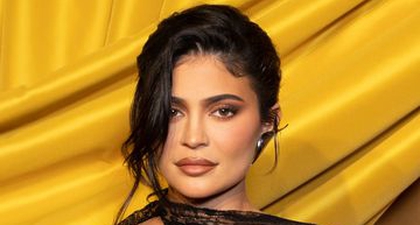 Kylie Jenner Bercerita Mengenai Perjuangan "Menyakitkan" dari Depresi Usai Persalinan