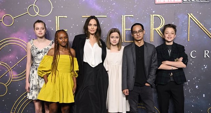 Putri Angelina Jolie, Shiloh, Mengenakan Gaun Dior Milik Ibunya