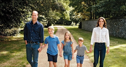 Pangeran William &amp; Putri Kate Rilis Kartu Natal Bersama Tiga Anak Mereka
