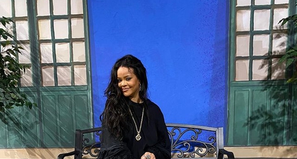 Rihanna Bersinar dengan Pakaian Serba Hitam Ketika Sedang Beraktivitas di Luar